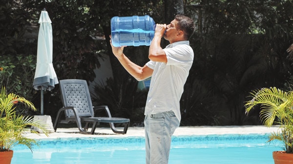 Summer Hydration drink water 600x338 1